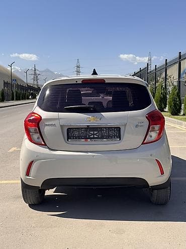 Chevrolet Spark: 2016 г., 1 л, Автомат, Бензин, Хэтчбэк — 4