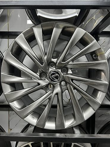 Диски: Литые Диски R 18 Lexus, Комплект, отверстий - 5, Новый — 1
