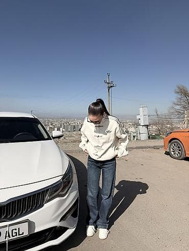 бомбер одежда: Бомбер спортивные Остались последние по 3-4 шт каждый цвет. Отдам по — 5