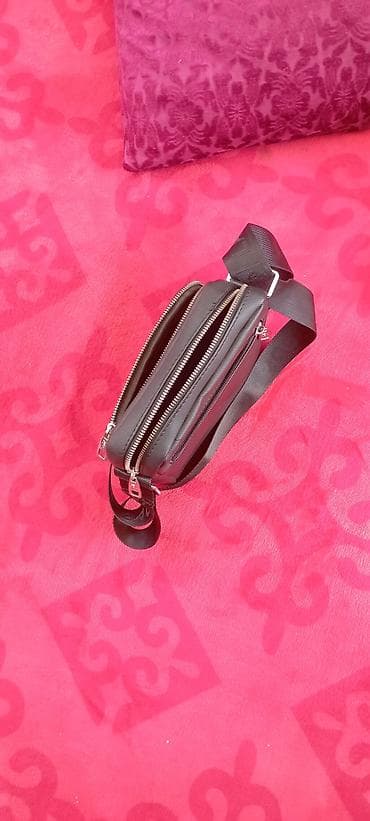 watch active: Сумка через плечо компактного формата - Цвет: черный - Материал — 2