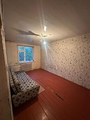 срочно сатам акча керек: 3 комнаты, 50 м² — 3