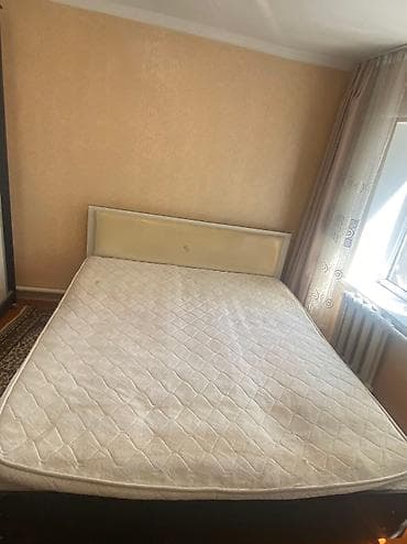 банкетка бу: Спальный гарнитур, Б/у, Двуспальная кровать, Самовывоз, цвет - Бежевый — 1