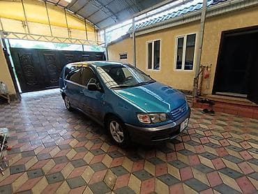 бир: Toyota Picnic: 1997 г., 2 л, Кол менен иштөөчү, Бензин, Вэн/Минивэн — 2