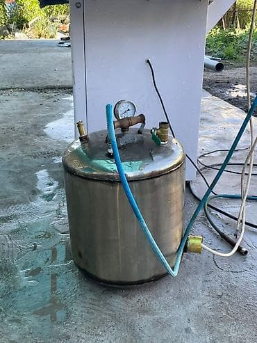 рулонный пресс: Гладильный стол с парогенератором и утюгом Профессиональный комплект — 5