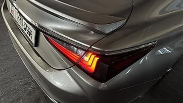 лехсус ес: Lexus ES: 2018 г., 2.5 л, Гибрид, Седан — 6