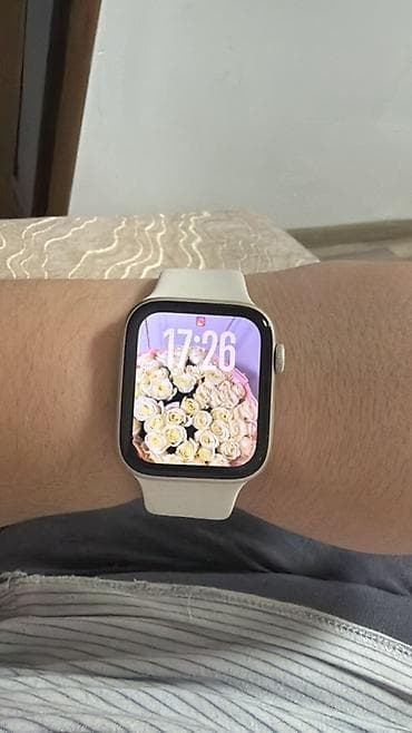watch 10: Apple Watch se 3— умные часы с прямоугольным дисплеем в комплекте — 1