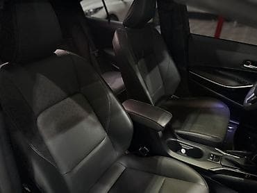 toyota corolla e120: Toyota Corolla: 2025 г., 1.8 л, Гибрид, Седан — 9