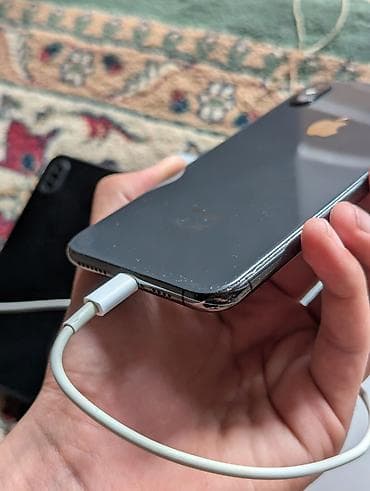iphone zs: IPhone Xs Max, Б/у, 256 ГБ, Черный, Чехол, 100 % — 9
