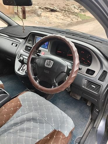 бюджетные авто: Honda Odyssey: 2002 г., 2.3 л, Автомат, Бензин, Минивэн — 4
