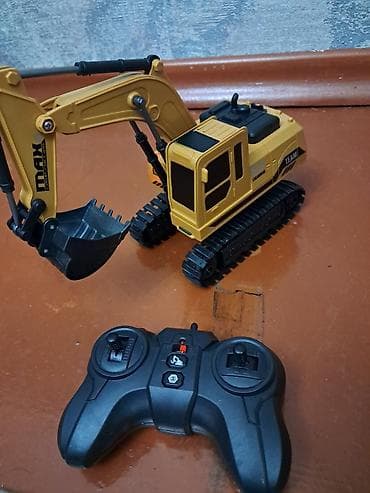 hero 4 session: Игрушка «Экскаватор» на радиоуправлении - Тип: гусеничный экскаватор — 3