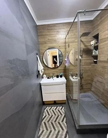 продаю люкс квартиры тц аларча: 3 комнаты, 74 м², 108 серия, 1 этаж — 8