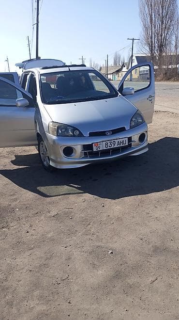 авто рекстон: Daihatsu YRV: 2001 г., Хэтчбэк — 8