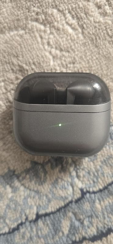 SIM-карты: Вакуумные, Samsung, Б/у, Беспроводные (Bluetooth), Для занятий спортом — 1