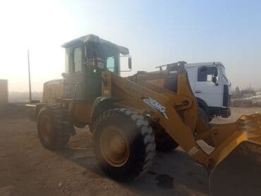 краны манипулятор: Погрузчик, XCMG, 2013 г., Колесный, Фронтальный — 9