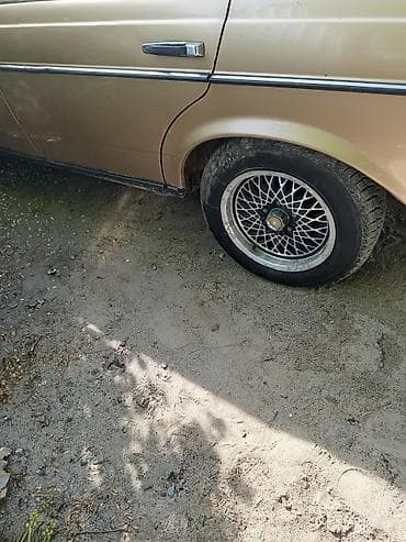 требуется вложения: Mercedes-Benz E-Class: 1981 г., Механика, Бензин — 4