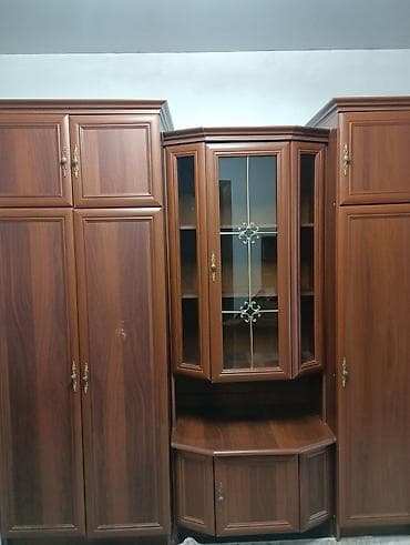 шкаф с крючками для одежды: Стенка-шкаф, Тип стенки-шкафа: Модульная, Для зала, Б/у, Особенности: Для хранения посуды — 1