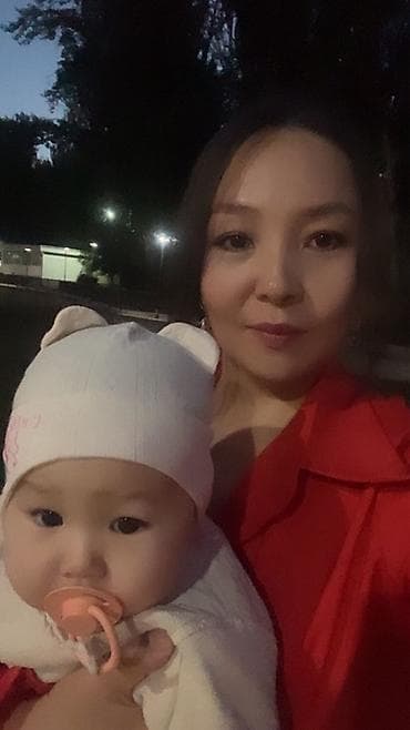 Требуются няня возраст от 23-35 опыт умения обращайся с малышом 9