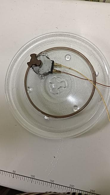 Кийимге кам көрүү: Продаю тарелку для микроволновки, диаметр 27 см, с кругом и движком — 1