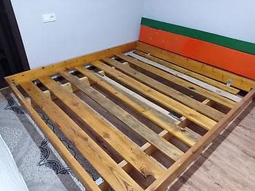 sofa bed: Двуспальная кровать из массива дерева с реечным основанием делал сам — 1