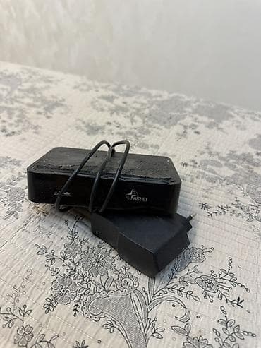 hub switch: ТВ-приставка «АКНЕТ» (сетевой медиаплеер/приемник) Комплектация: - — 1