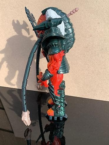 Спорт жана хобби: Фигурка 90-х, Kenner главарь хищников. Редкая — 7