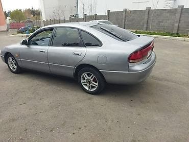 кузов таза: Mazda 626: 1992 г., Лифтбек — 4
