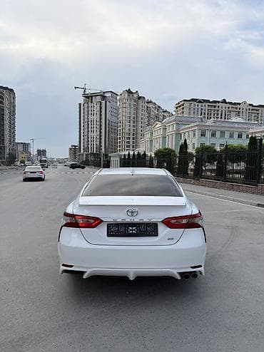 аренда мороженое: Сдаю Toyota Camry, Почасово, Без водителя — 4