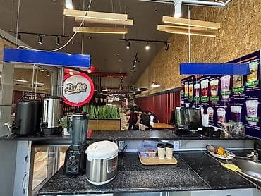 начной клуб: Продаётся точка продажи bubble tea и кофе (кофейня) вместе с — 5