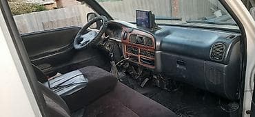 Унаа сатуу: Hyundai Porter: 2003 г., 2.6 л, Кол менен иштөөчү, Дизель — 2