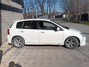 Honda Civic: 2001 г., 1.6 л, Вариатор, Бензин, Хэтчбэк — 4