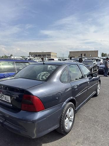 lexsus es: Opel Vectra: 2000 г., 1.8 л, Ручные, Бензин, Лифтбек — 5