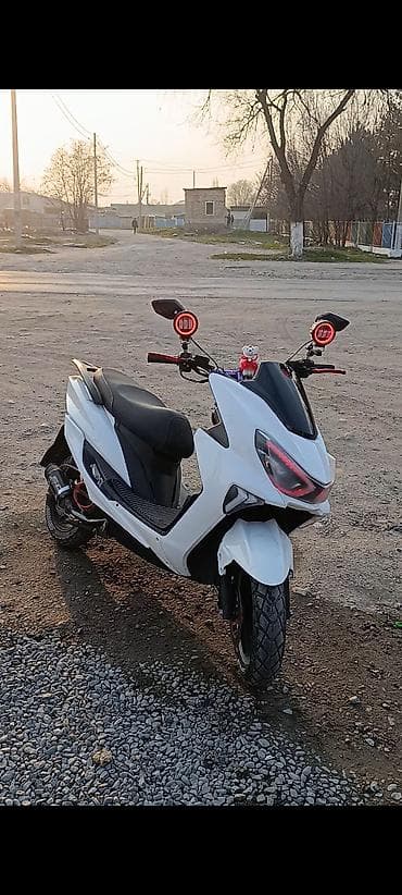 шины 225 85 16с: Продаю скутер макси состояние идеальное, мотор после капиталки, масла — 7