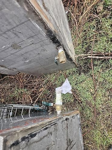 ручка контейнер: Ёмкость из нержавейки пищевая 
С крышками
С кранами
4 шт — 9