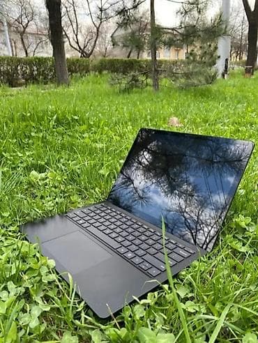 Продаю ноутбук Microsoft Surface Laptop3 состояние идеальное Intel