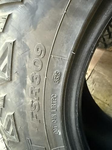 рулон сетка: Шины R 20, Всесезонная, Б/у, Комплект, Внедорожные (АТ/МТ), Farroad — 4