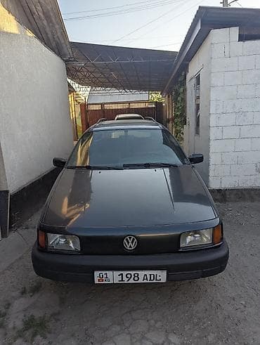 Транспорт: Volkswagen Passat: 1990 г., 1.8 л, Механика, Бензин, Универсал — 1