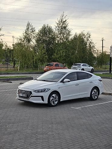 Hyundai Elantra: 2020 г., 1.6 л, Автомат, Гибрид, Седан