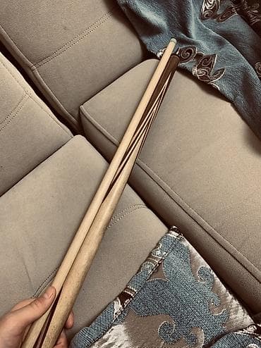 кии бильярдный: Кий венге. Бильярдный набор: кий разборный 2 части + жесткий тубус + — 3