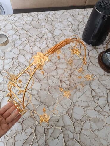 Декоративная этажерка для фрук тотов и десертов. Металлическая