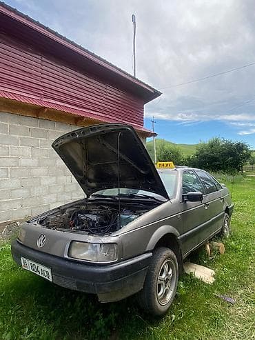 еврейский авто: Volkswagen Passat: 1992 г., 2 л, Механика, Бензин, Седан — 4