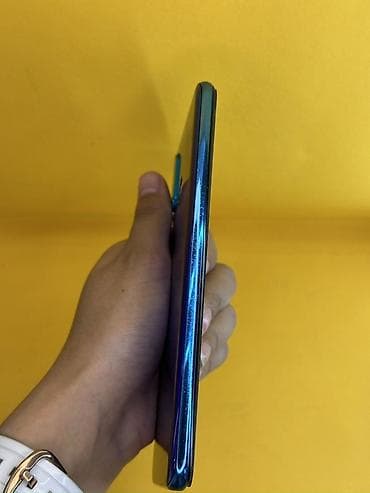 м 2: Huawei P30 Lite, Б/у, цвет - Синий, В рассрочку — 6