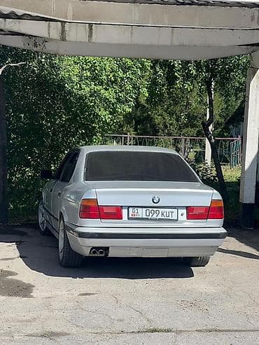 mercedes benz c class 1 8: BMW 5 series: 1993 г., Механика, Бензин, Седан — 5