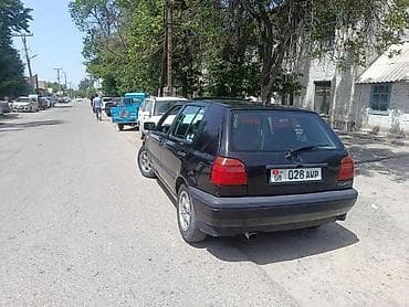 geely automobile: Volkswagen Golf: 1995 г., 1.6 л, Механика, Бензин, Хэтчбэк — 2