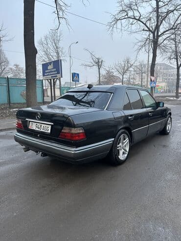 ешка 403: Mercedes-Benz E-Class: 1994 г., 2 л, Механика, Бензин, Седан — 4