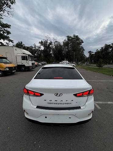 кадиллак седан: Hyundai Sonata: 2020 г., 2 л, Автомат, Газ, Седан — 10