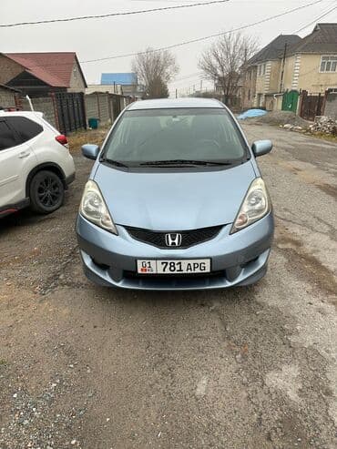 авто с последующим выкупом бишкек фит: Honda Fit: 2010 г., 1.5 л, Автомат, Бензиновая, Хэтчбэк — 1