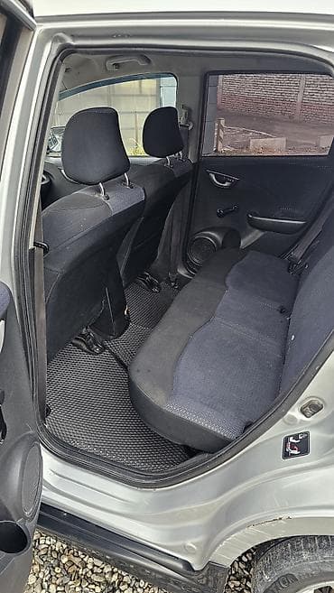 Продажа авто: Honda Fit: 2009 г., 1.2 л, Автомат, Бензин, Хэтчбэк — 4