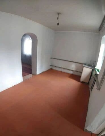 Үйлөрдү ижарага берүү: 90 м², 5 бөлмө — 2