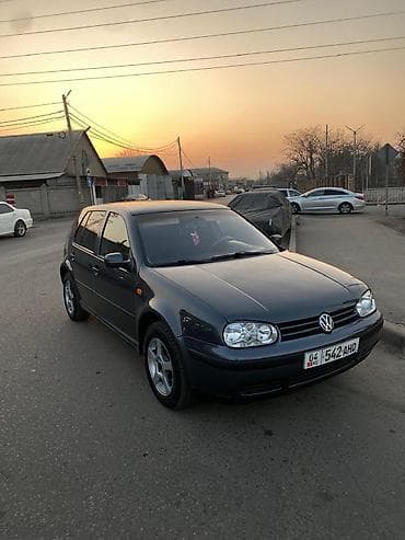 Volkswagen Golf: 1999 г., Бензин