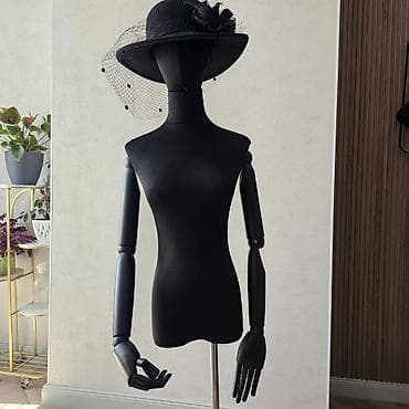 полки мебель: Женский манекен на стойке с регулируемой высотой в идеальном состояние — 3